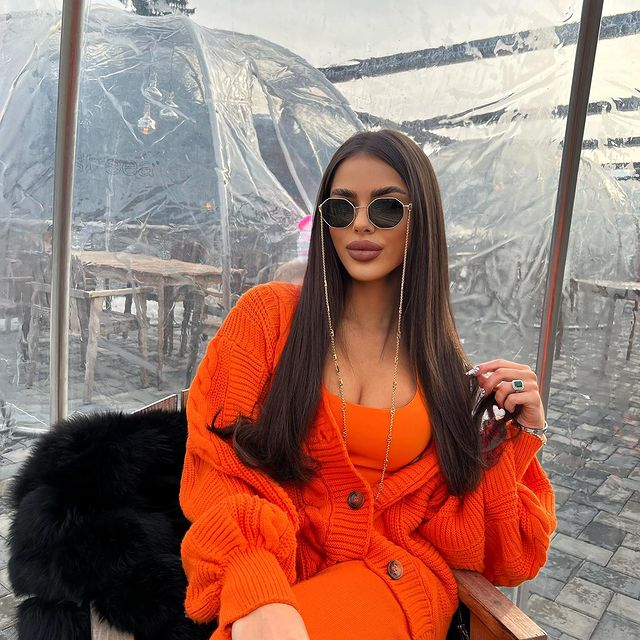 Claudia știe cum să atragă atenția oricui (Foto: Instagram)
