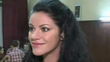 Raluca Petrica nu vrea deocamdata un tatic pentru fetita ei! Niciun  pretendent nu mi-a dovedit ca este suficient de matur