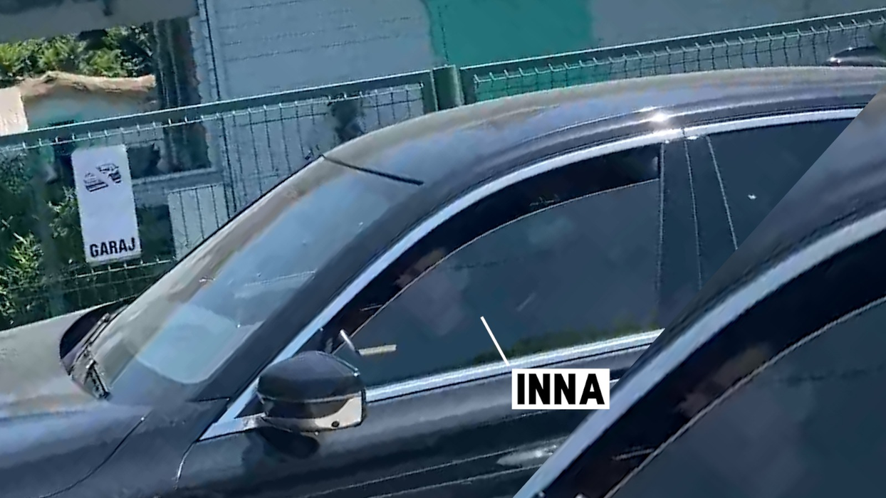 Inna și-a scos limba ștrengărește, înainte de a părăsi Vama Veche