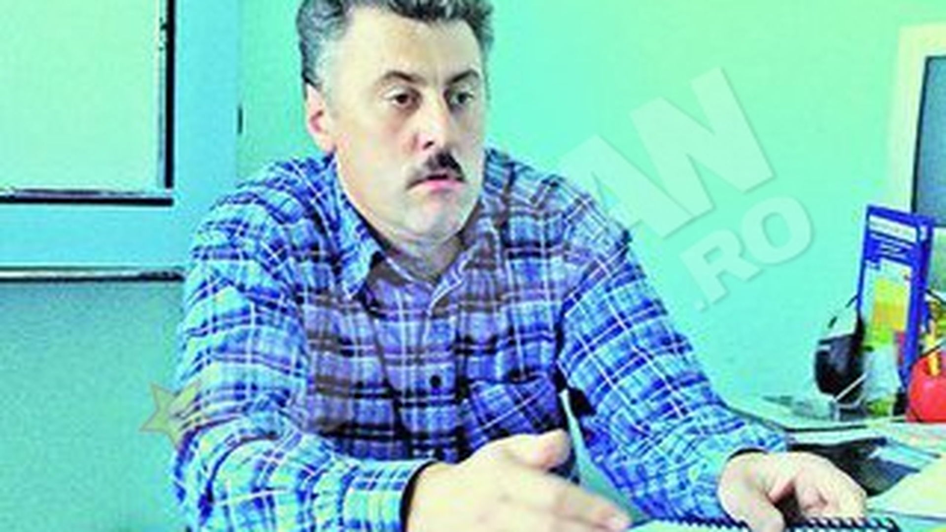 Un medic din Iasi e cercetat disciplinar. Reclamat de pacient pentru ca i-a bagat degetul in fund!