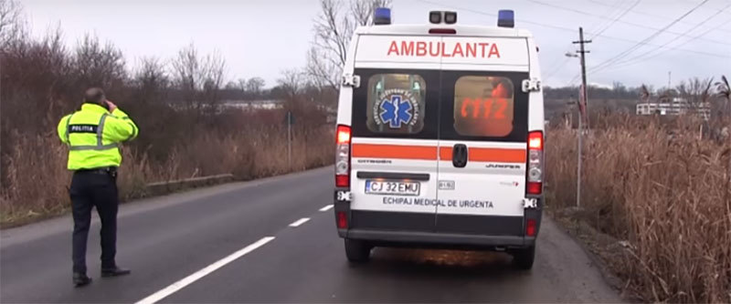 Un copil de 5 ani, spulberat de o maşină sub ochii părinţilor. Tragedia s-a petrecut în judeţul Cluj
