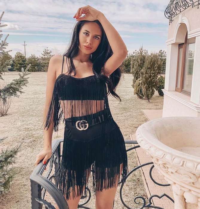 Larisa Tănăsoiu intră în rândul graviduțelor din showbiz