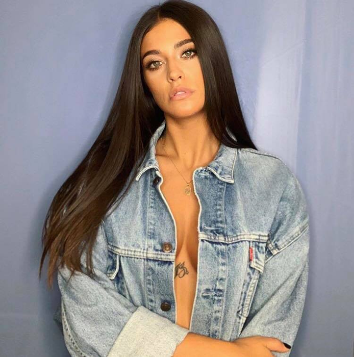 Antonia nu și-a cunoscut niciodată tatăl. Drama neștiută a cântăreței