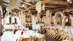 (P) Sărbătoreşte cu stil Crăciunul şi Revelionul 2016-2017 la Hotel Aurelius Împăratul Romanilor