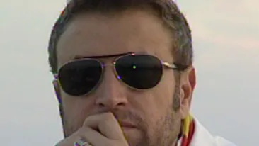 Botezatu e dat dispărut! Prietenii nu mai stiu nimic de el din weekend! Este intr-o depresie pentru că nu şi-a găsit jumătatea