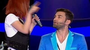 Uite-o pe concurenta care l-a ingenunchiat pe Smiley! A fost dorita de toti antrenorii