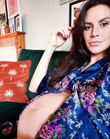 Jess Cunningham a devenit mamă pentru a cincea oară: “Copiii îl adoră pe Dudley”. Cu ce problemă delicată se confruntă după naștere | FOTO