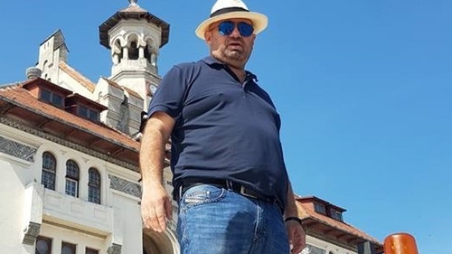 Cum a apărut pe plajă Cătălin Scărlătescu, după ce s-a aflat că a slăbit şi a ajuns de nerecunoscut