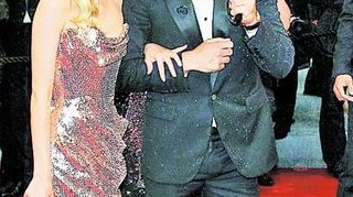 Si melcii, vedete la Cannes dupa o ploaie torentiala. Stralucitori si uzi fleasca