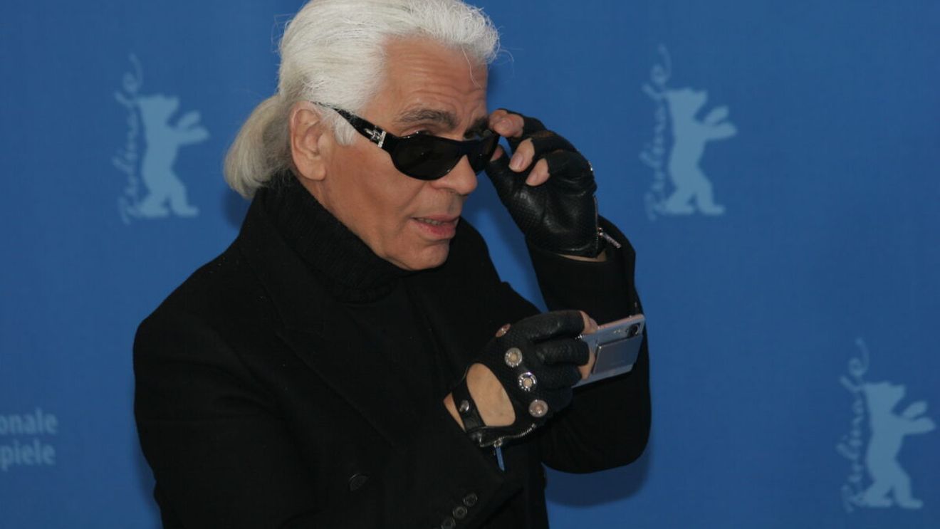 Apartamentul în care a locuit Karl Lagerfeld, vândut cu 10 milioane de euro! Imobilul luxos are 3 camere cu vedere la râul Sena și Muzeul Luvru