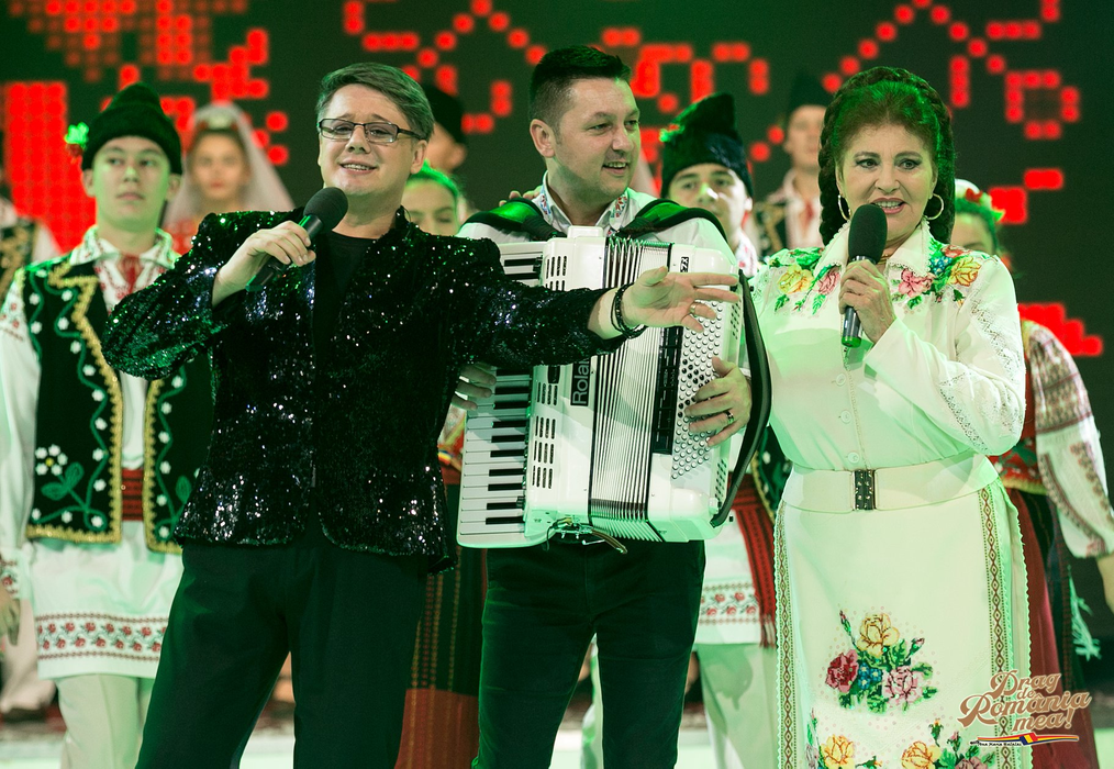 „FUEGOVELIONUL” marca TVR 2, mega-succes în noaptea dintre ani! FOTO