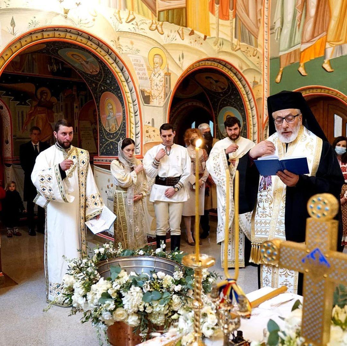 Fostul principe Nicolae și “Lady Di a României” și-au creștinat fetița în cadru restrâns, la Noua Catedrală Arhiepiscopală şi Regală de la Curtea de Argeş