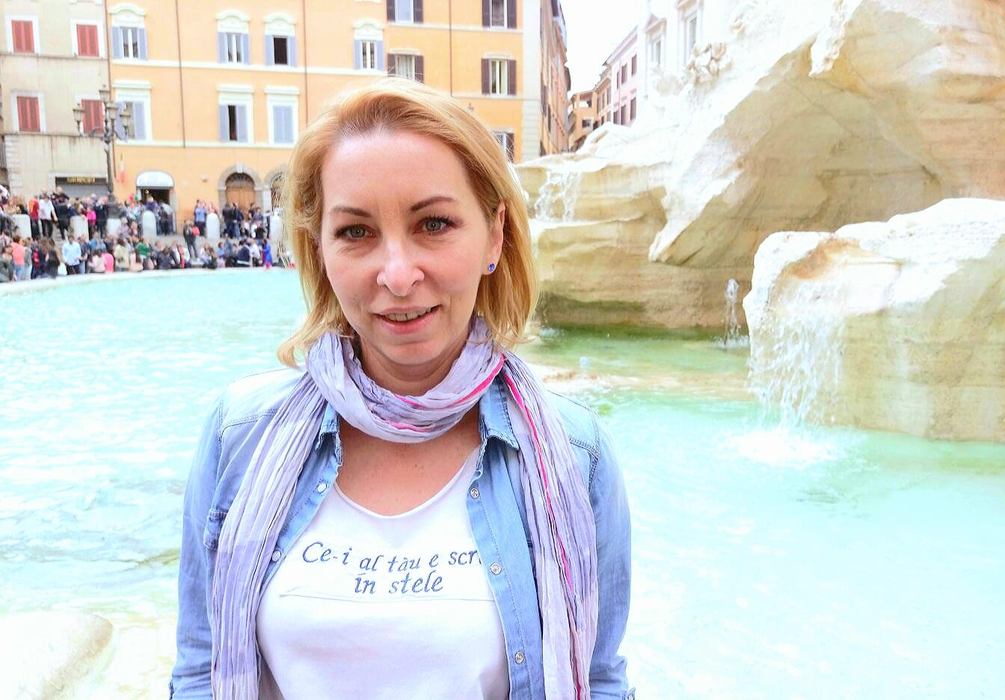 Carmen Moise, infectată cu COVID chiar înainte să nască gemeni: “Locul ăsta a fost salvarea mea”. Vedeta de la Antena 3 și-a văzut copiii doar în poze
