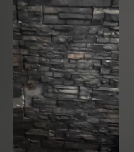 Un bărbat a descoperit o cameră secretă în casa în care locuia de 5 ani. “E ca într-un coșmar”. Ce se afla înăuntru | FOTO & VIDEO