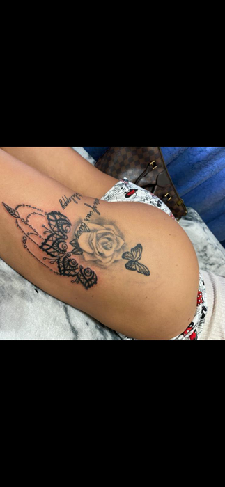 FOTO | Exclusiv. Ce tatuaj și-a făcut recent Simona Sensual. Cum arată acum bruneta