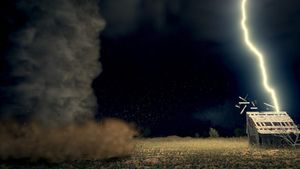 România, lovită de tornade. Anunțul apocaliptic al unui climatolog: „Ați văzut covorul de grindină...”