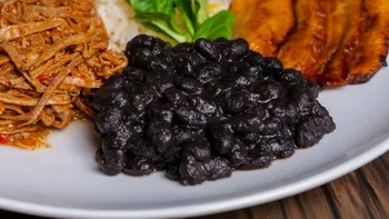 Fasolea neagră face minuni pentru organism. La ce ajută, potrivit nutriționiștilor