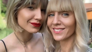 Ce relaţie au surorile Monica şi Ana Odagiu? Mulţi s-au gândit că sunt gemene: "Ne omorâm des"
