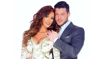 Bianca Dragusanu si Victor Slav, adorabili cu un copil in brate! Credeti ca acesta este un mesaj subtil?