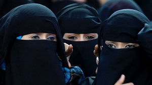 Noi drepturi pentru femeile din Arabia Saudită. Merg pe stadioane să-şi încurajeze echipa favorită