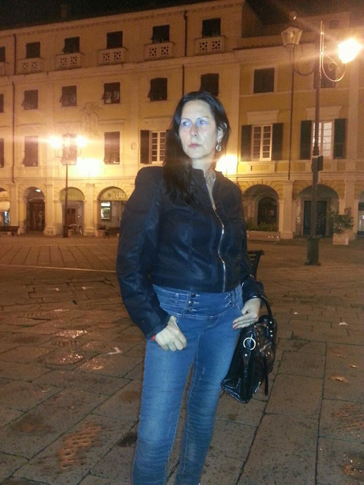 Un român de 29 de ani, suspectat că și-a ucis iubita de 53 de ani din Italia! Bărbatul a folosit o foarfecă pentru a o măcelări
