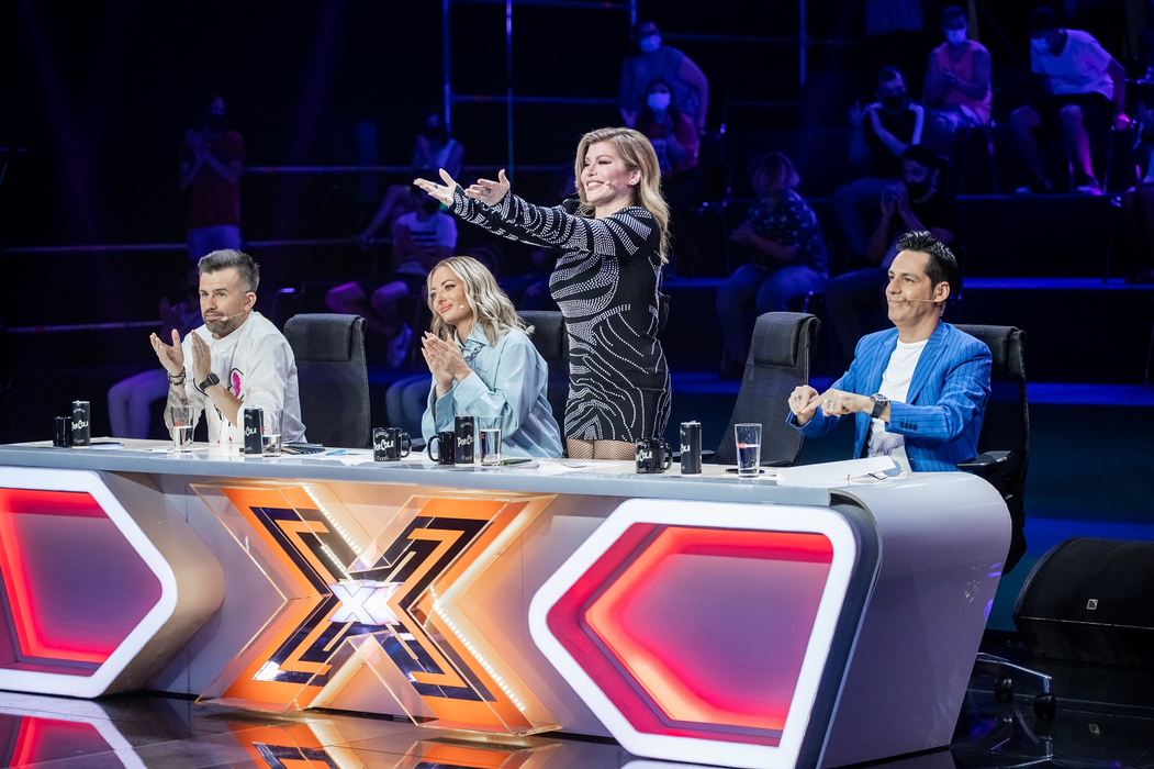 Cine este Jeni Ion, concurenta de la X Factor care a emoţionat-o profund pe Loredana Groza. Motivul teribil pentru care a rămas fără auz