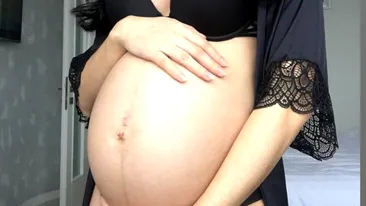 Încă o vedetă de la Antena 1 e gravidă! Prima poză cu burtica. Surpriză: E însărcinată în 8 luni