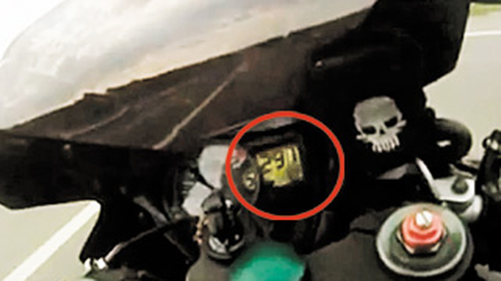 VIDEO A "zburat" cu 297 km/h