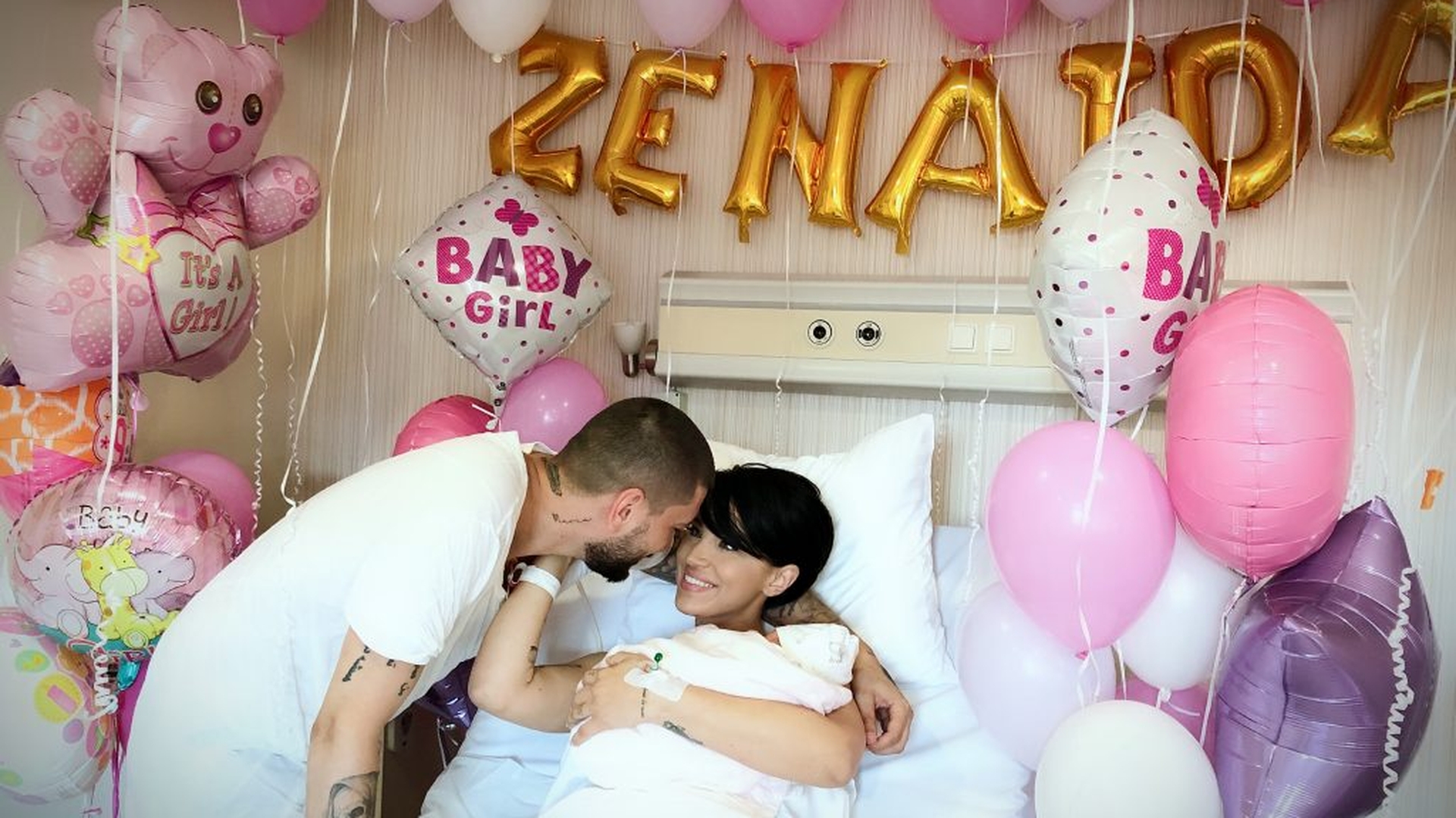 Adelina Pestrițu a născut o fetiță perfect sănătoasă: ”Familia noastră este în extaz”