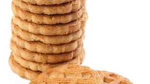 A fost arestat, concediat si dat in judecata pentru ca a mancat biscuiti din pachetul unei colege!
