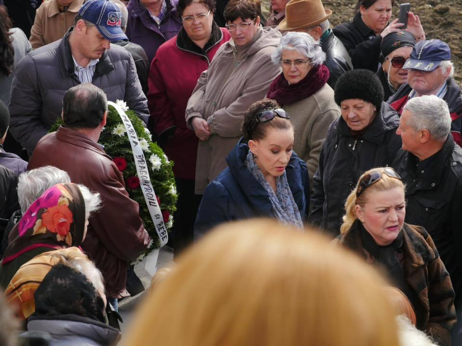 Maria Dragomiroiu şi Maria Cârneci au venit să îşi ia rămas-bun de la Ileana Ciuculete