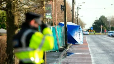 Atac CRIMINAL într-un oraş din Irlanda: un mort, doi răniţi! ”Se potriveşte cel mai bine cu...”