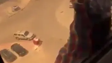Această femeie şi-a filmat menajera în timp ce pica în gol de la etajul şapte, în loc să o ajute. Imaginile sunt şocante şi au devenit virale