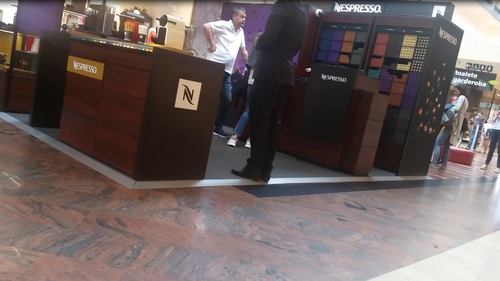 S-a lepădat de amantă şi a cam ”prins” burtică! Ce îi face Nicoleta Luciu soţului milionar după ce au fost la un pas de divorţ