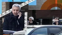 Dan Diaconescu nu lasă afacerile deoparte nici când se întâlnește cu prietenii! Au vorbit la telefon fără oprire, iar apoi au continuat treaba!