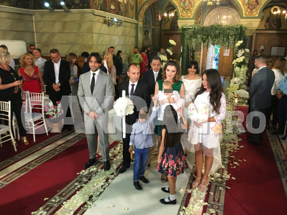 Eveniment grandios în Capitală! Primele imagini de la botezul fetiţei lui MARIAN VANGHELIE!
