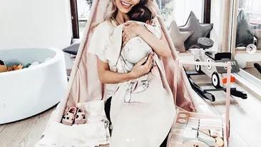 Imagini emoționante cu Andreea Bălan și micuța Clara Maria. “Miroase a lăptic, aș...”