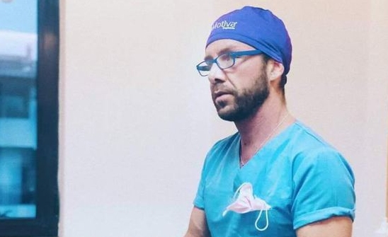 Matteo Politi, falsul medic trimis în judecată pentru exercitarea fără drept a profesiei și înșelăciune