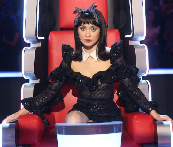 Asta, da, surpriză! Irina Rimes și Adrian Minune, împreună pe scenă. Cei prezenți au sărit, rapid, cu „cașcavalul”