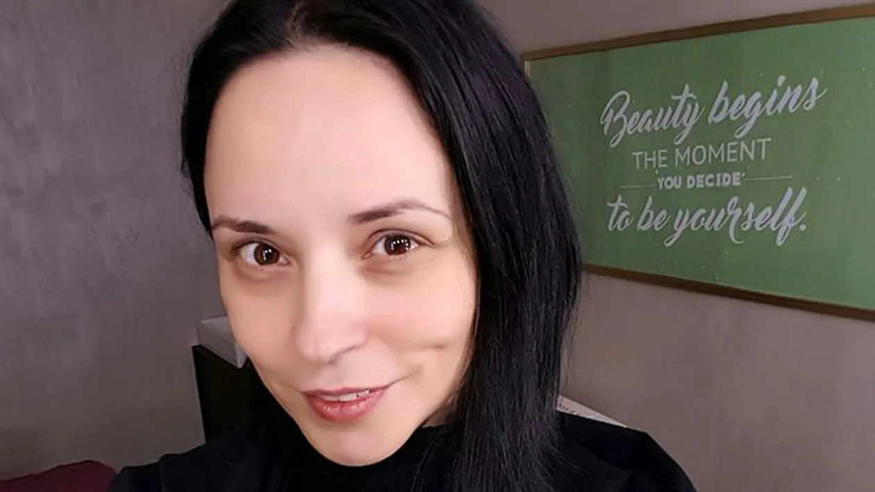 ANDREEA MARIN şi sora ei, surprinse la fel ca în copilărie! Cum arată una lângă alta!