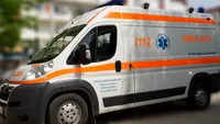 O ambulanță care transporta o pacientă a lovit un bărbat pe o trecere de pietoni din Tecuci