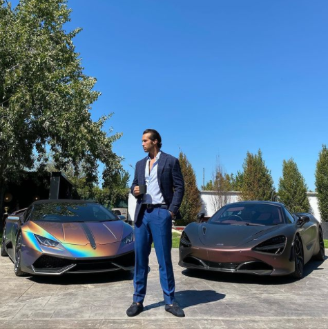 Tristan Tate și o mică "selecție" de bolizi