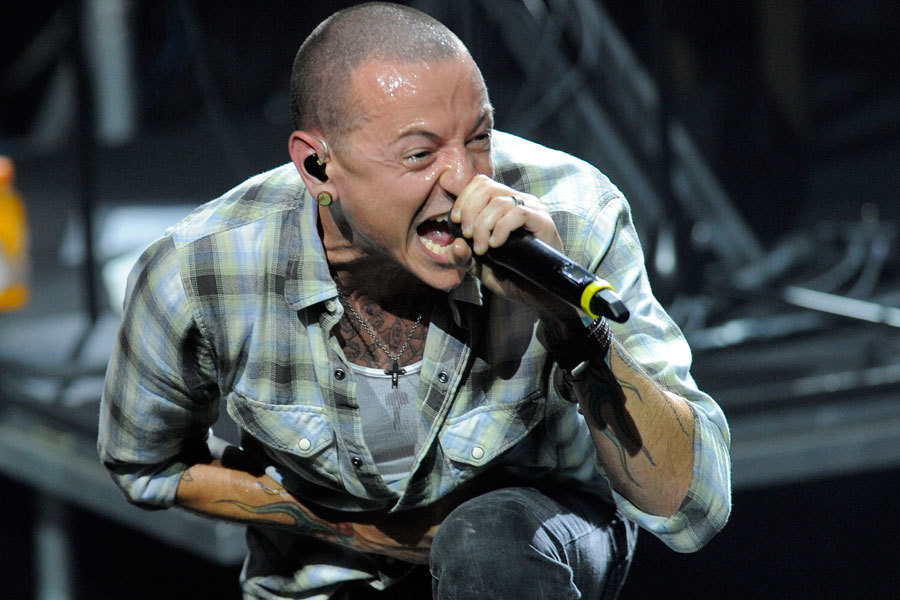 Dramă în lumea muzicală. Solistul de la Linkin Park s-a sinucis