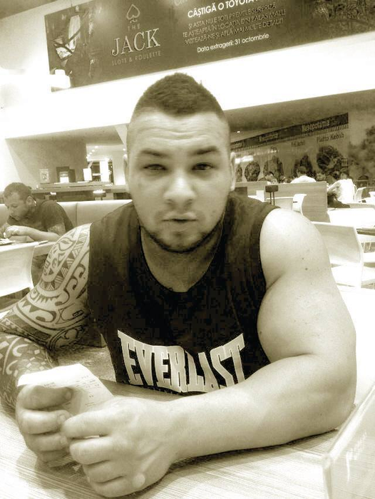 Luptătorul MMA Vlad Paul Obreja, condamnat definitiv pentru trafic de droguri