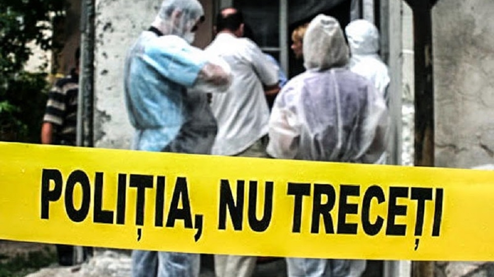 Crimă şocantă în Bucureşti! Cum şi-a găsit un fiu mama, după ce a intrat în casă! Ucigaşul a fugit, după ce şi-a omorât iubita