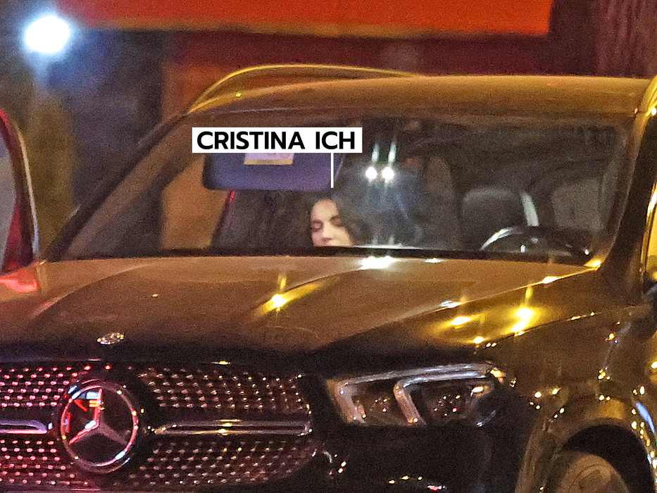 Cristina Ich deține un Mercedes Gle a cărui valoare se ridică la suma de 100.000 de euro / (Sursa: CANCAN.RO)