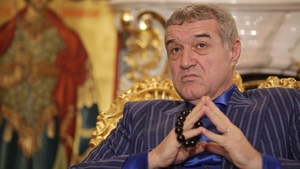 În anii '90, Gigi Becali conducea o mașină unică în România. Cum arăta bolidul de lux