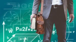 Câți bani câștigă un profesor din ciclul gimnazial la o școală particulară