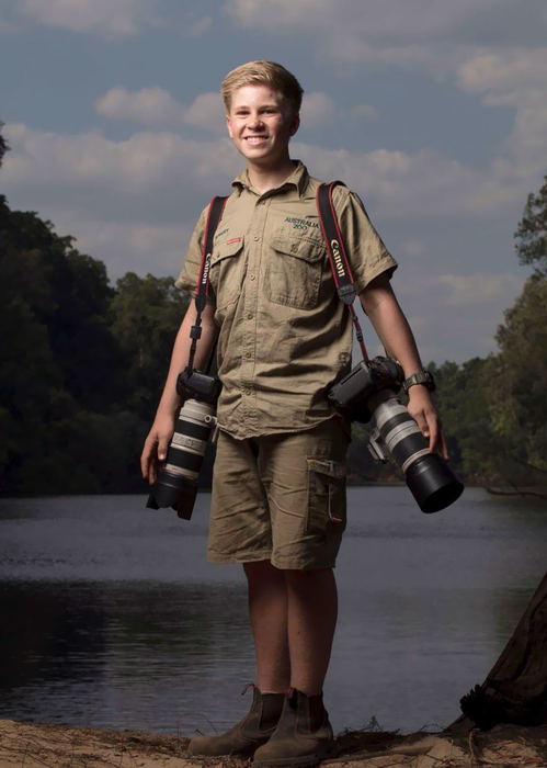 Fiul lui Steve Irwin are acum 13 ani şi e un celebru fotograf