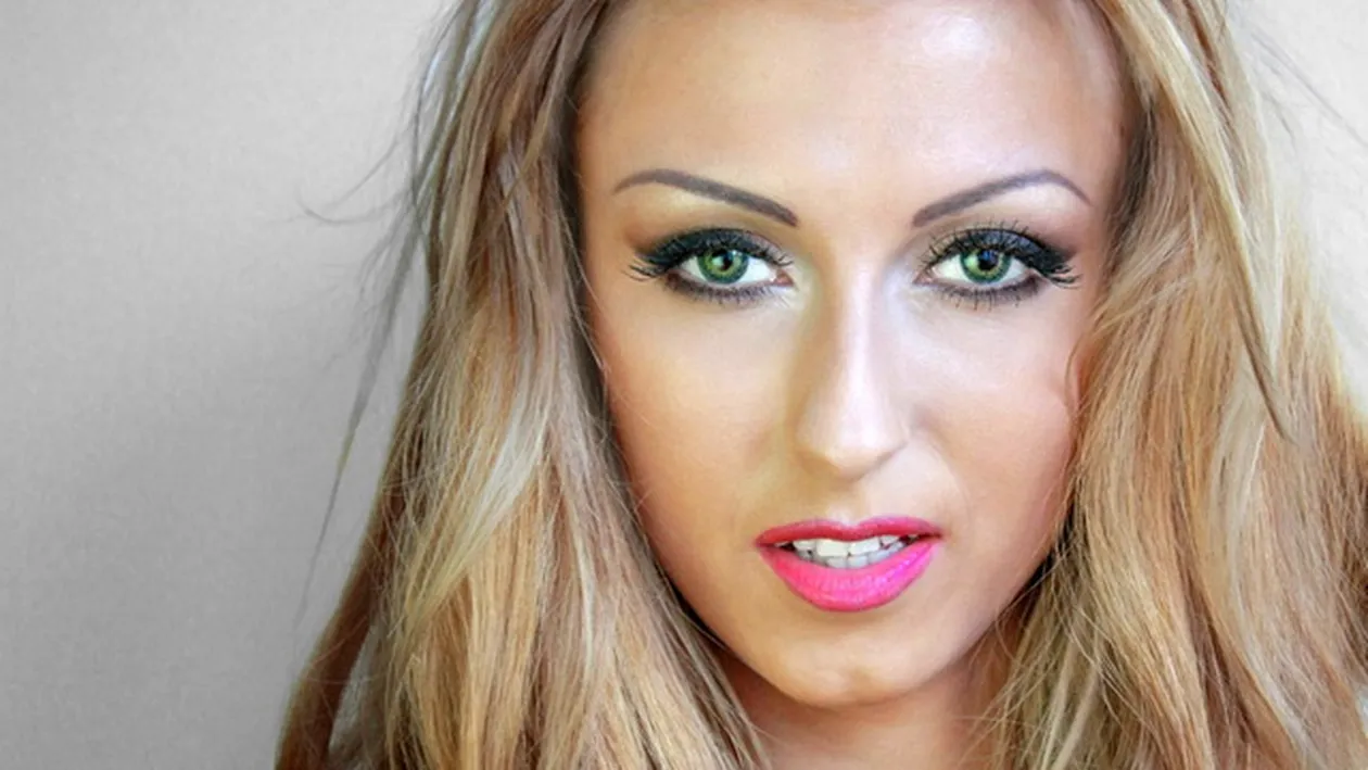 Si-a cumparat o prajitura, dar ospatarul i-a adus ASTA! Surpriza de care a avut parte Andreea Balan la un restaurant